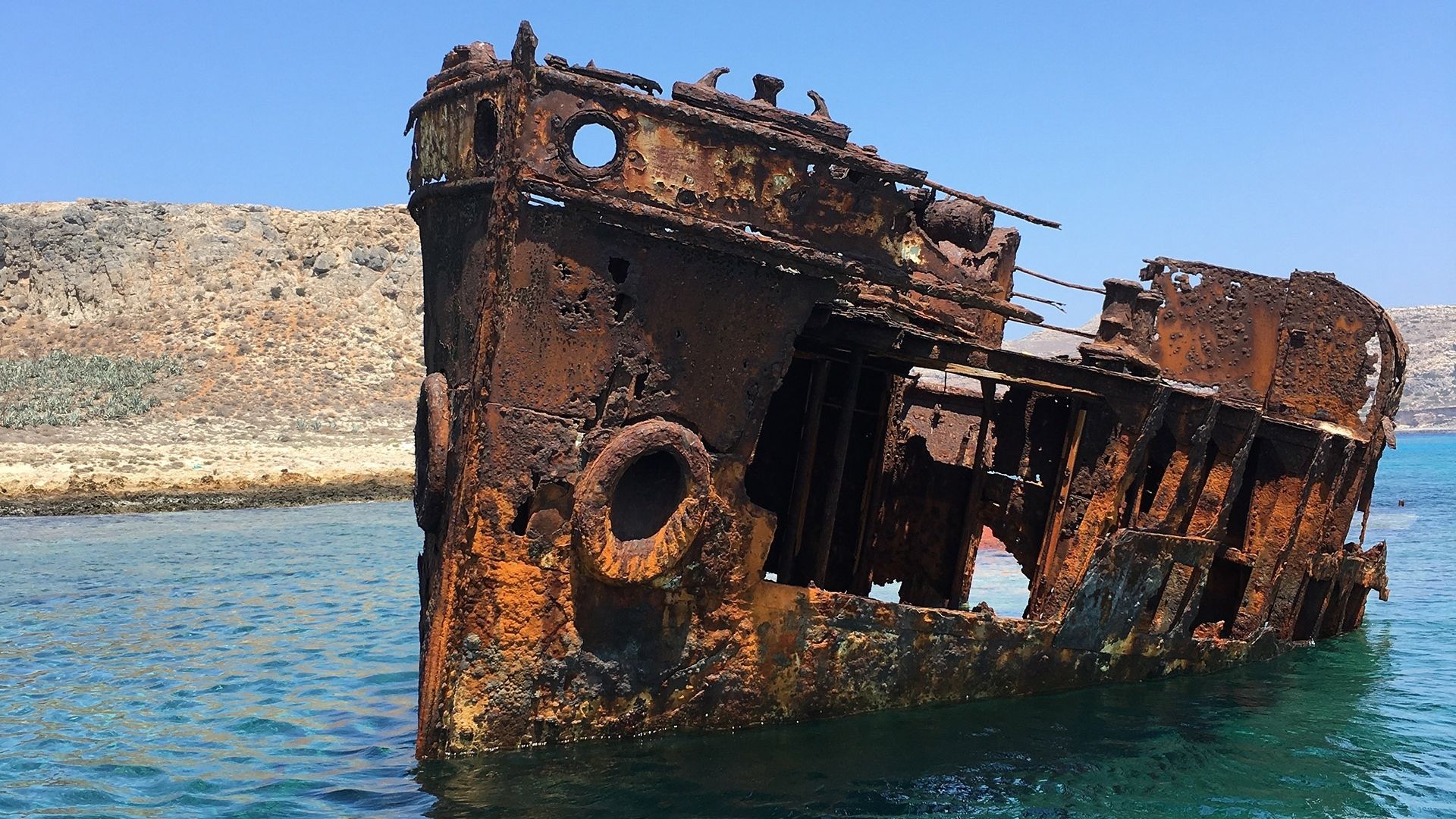 Trip to Balos and Gramvousa - Shipwreck