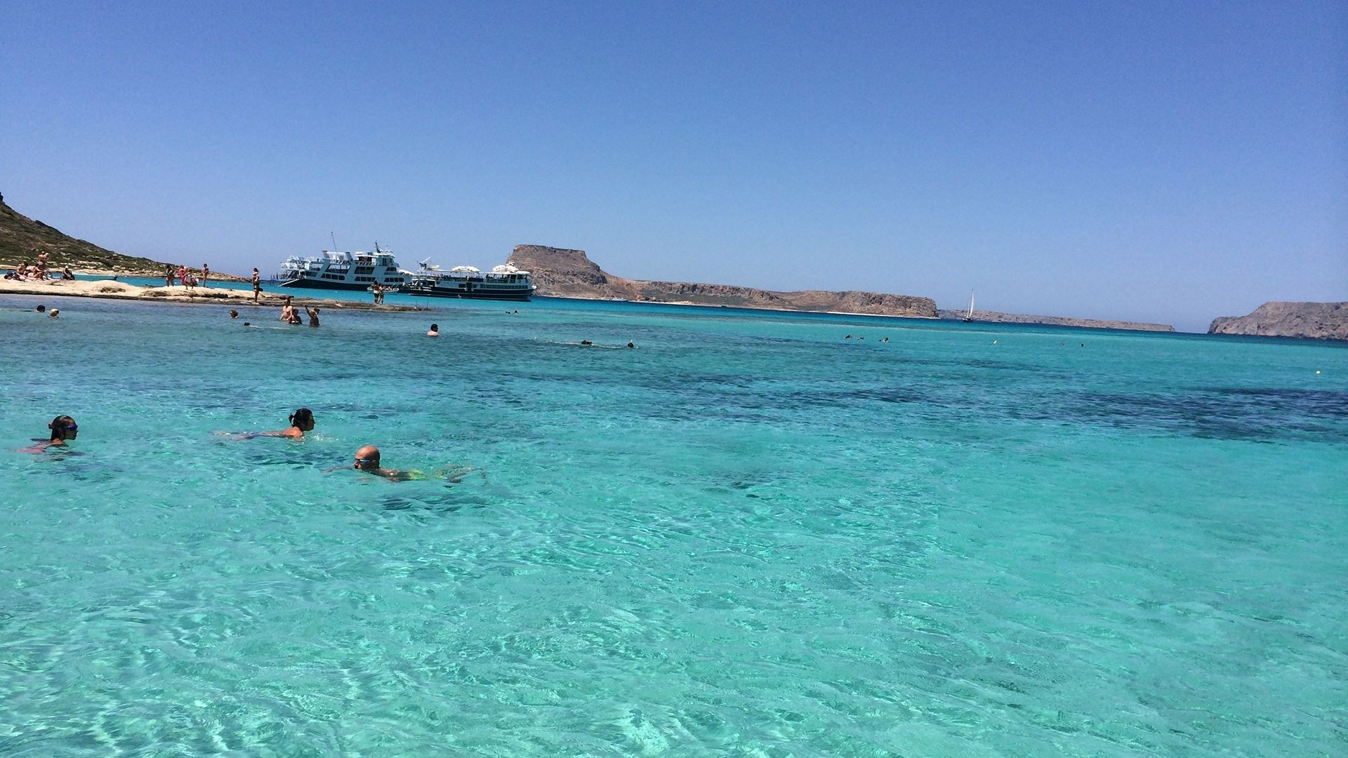Trip to Balos and Gramvousa - Crystal waters