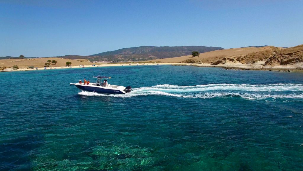 Rent a boat in Halkidiki from Vourvourou