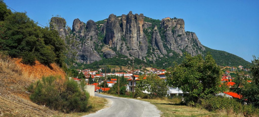 Meteora Day Trip from Thessaloniki by Train