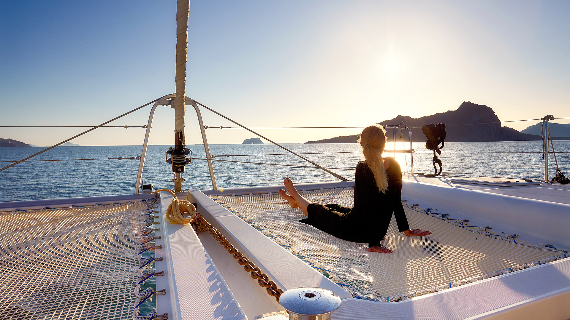 catamaran in santorini greece