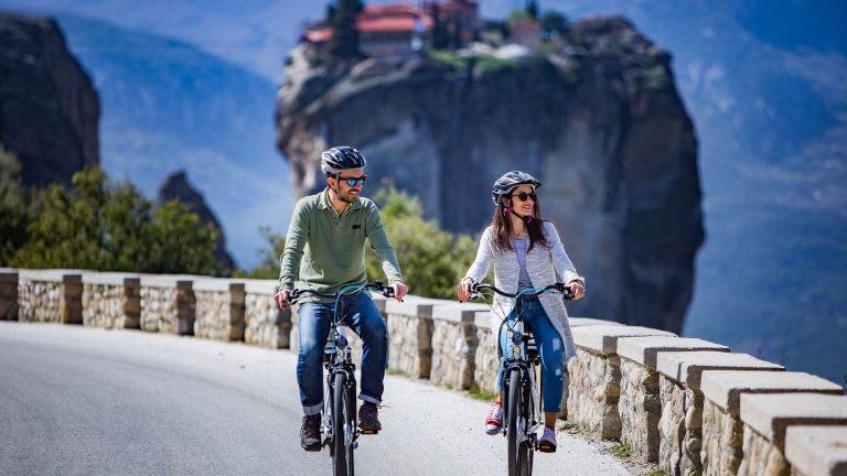 Morning Monastery E-Bike Tour in Meteora