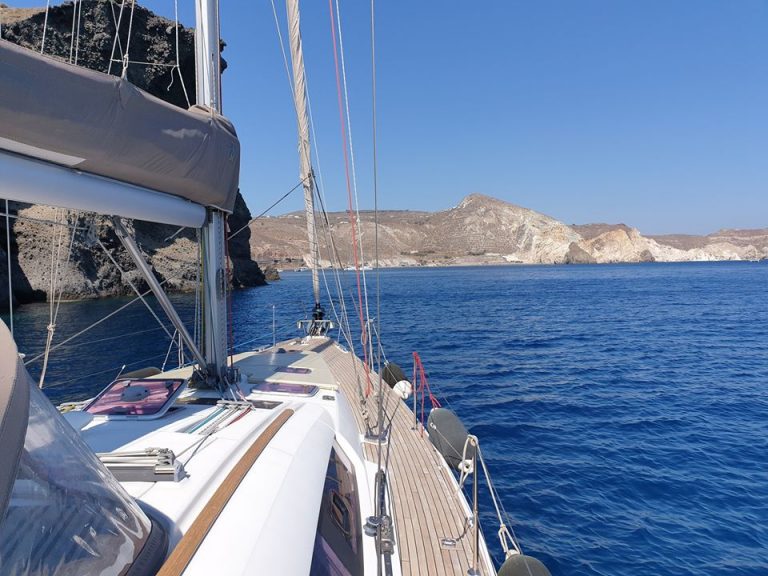 Small-Group Santorini Sailing Tour on a Luxury Yacht