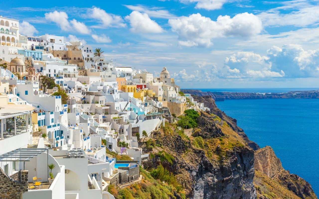 10 Best Things to do in Santorini Fira